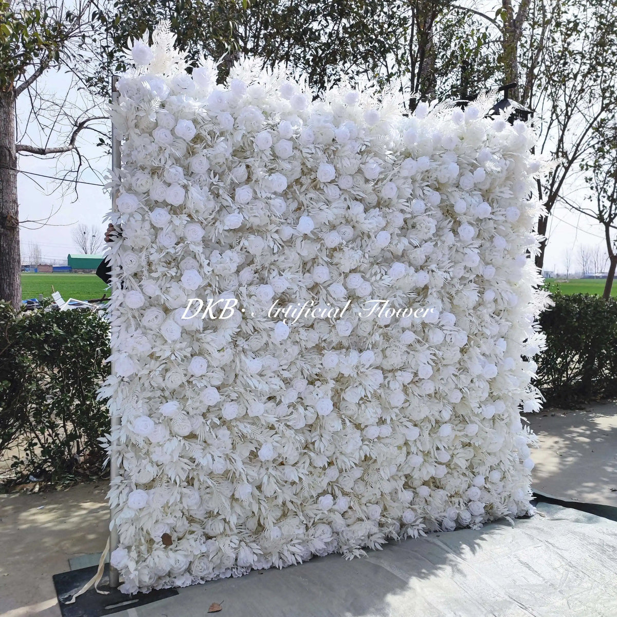 Wholesale Artificial Flower Wall 8ft X 8ft White Roll up Flower Wall Panel Silk Rose Wall Backdrop for Wedding Decoration